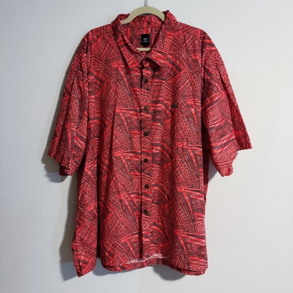 TANOA - Red and Black Tapa Print Short Sleeve Button Down Shirt - Picture 1 of 5